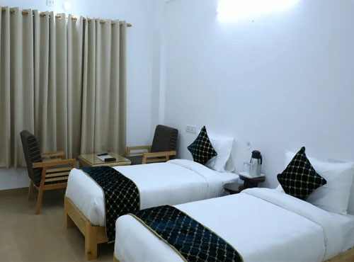 Hotel Aeradyo Inn, Almora
